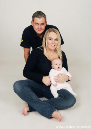 Líčení maminky na rodinné focení.